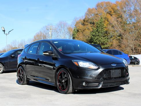 Used 2013 Ford Focus ST image 9