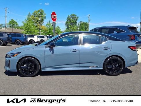 Used 2026 Nissan Sentra SR w/ SR Premium Package FWD image 9