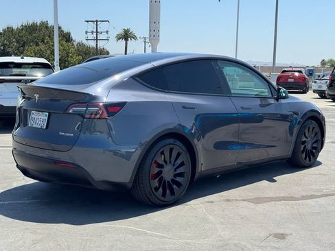 Used 2022 Tesla Model Y Performance AWD/4WD image 4