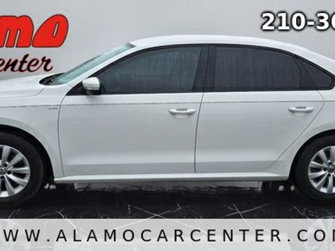 Used 2014 Volkswagen Passat 1.8T Wolfsburg Edition FWD image 2