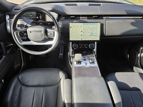 Certified 2023 Land Rover Range Rover SE AWD/4WD image 4