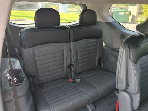 Certified 2024 Kia EV9 Land AWD/4WD image 27