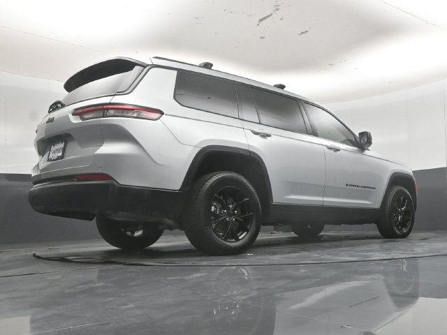 Used 2025 Jeep Grand Cherokee L Altitude RWD image 51
