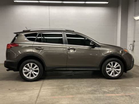 Used 2013 Toyota RAV4 Limited AWD/4WD image 3