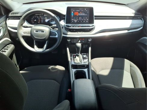 Used 2025 Jeep Compass Sport AWD/4WD image 17