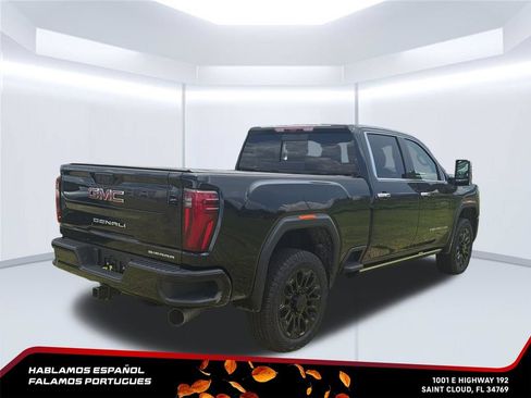 New 2026 GMC Sierra 2500 Denali w/ Denali Reserve Package AWD/4WD image 7