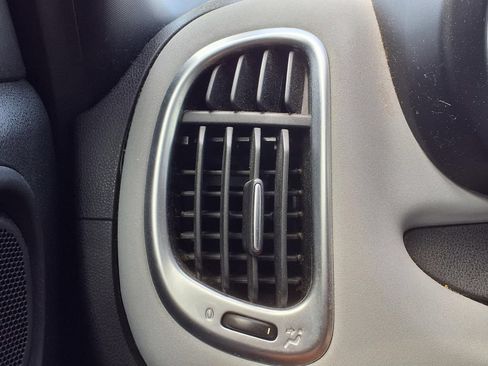 Used 2014 FIAT 500L Easy FWD image 21
