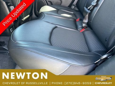 Used 2022 Jeep Compass Latitude AWD/4WD image 31