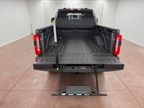 New 2026 Ford F250 XLT w/ XLT Premium Package AWD/4WD image 18