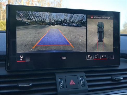 Used 2021 Audi Q5 Prestige image 19