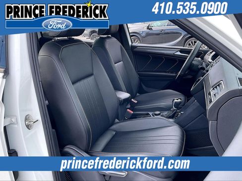 Used 2022 Volkswagen Tiguan SE R-Line image 7