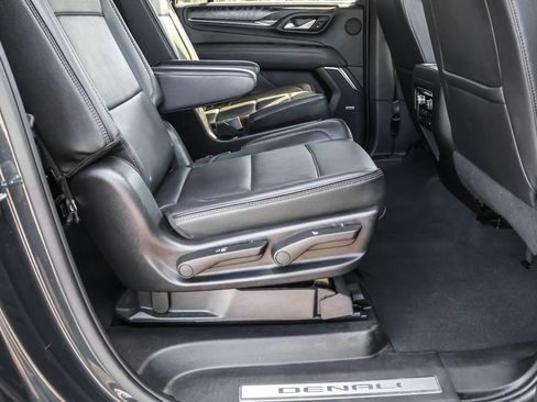 Used 2022 GMC Yukon XL Denali AWD/4WD image 33