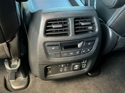 Used 2022 Honda Pilot Black Edition image 10