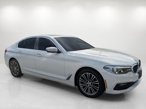 Used 2018 BMW 530i xDrive AWD/4WD image 3