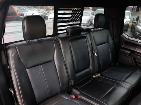 Used 2019 Ford F150 Lariat image 17