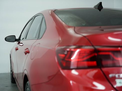 Used 2019 Kia Forte S image 56