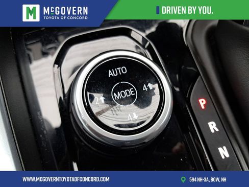 Used 2023 Chevrolet Colorado Z71 w/ Z71 Convenience Package 2 image 22