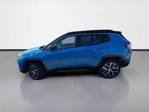 Used 2024 Jeep Compass Limited w/ Elite Group AWD/4WD image 6
