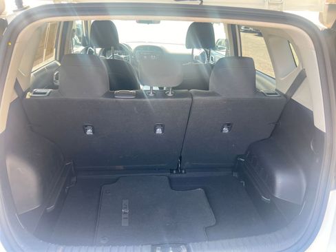 Used 2025 Kia Soul LX w/ LX Technology Package image 25
