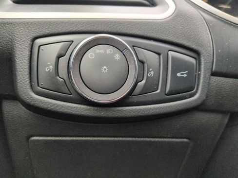 Certified 2018 Ford Edge SEL w/ Equipment Group 201A AWD/4WD image 30