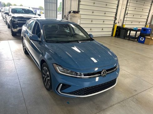 Used 2025 Volkswagen Jetta S FWD image 7