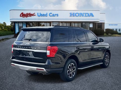 Used 2022 Ford Expedition XLT AWD/4WD image 5