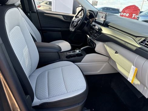 New 2025 Ford Escape Active image 13