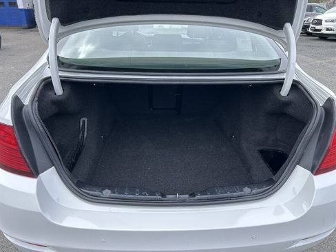 Used 2016 BMW 528i xDrive Sedan AWD/4WD image 9