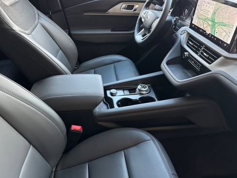 New 2026 Ford Explorer Active image 16