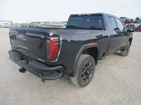 New 2026 GMC Sierra 2500 AT4 AWD/4WD image 5