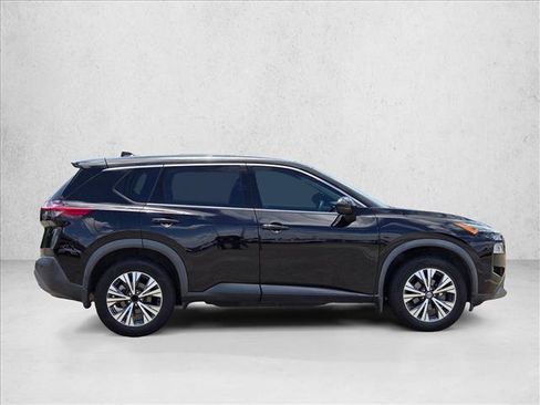 Used 2021 Nissan Rogue SV FWD image 4