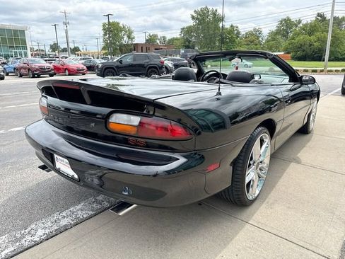 Used 2001 Chevrolet Camaro Z28 w/ SS Performance/Appearance Pkg RWD image 39