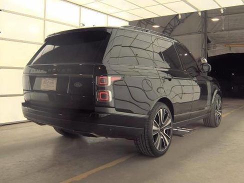 Used 2019 Land Rover Range Rover Supercharged image 4