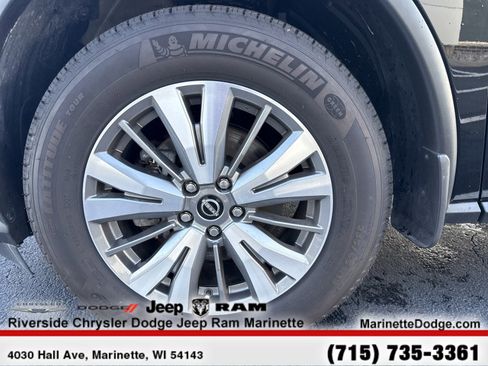 Used 2023 Nissan Murano S image 11