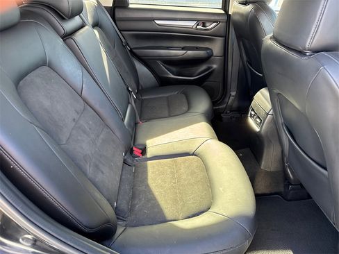 Used 2021 MAZDA CX-5 Touring image 17