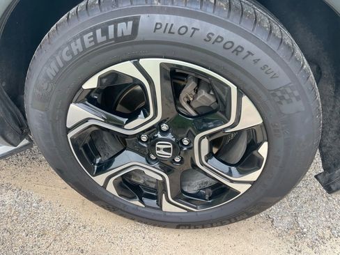 Used 2017 Honda CR-V Touring image 4