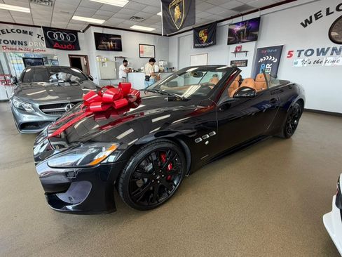 Used 2016 Maserati GranTurismo Sport RWD image 12