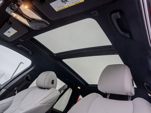 Used 2023 BMW X5 sDrive40i w/ Executive Package image 18