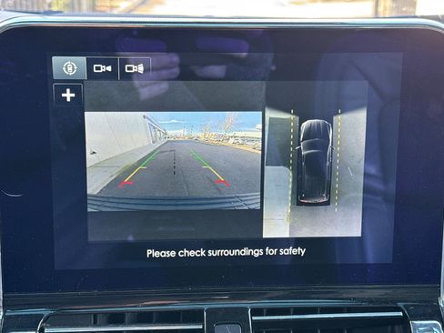 Used 2019 Lincoln Navigator L Reserve image 21