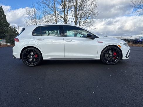 Used 2024 Volkswagen GTI SE image 8
