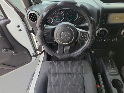 Used 2012 Jeep Wrangler Sport AWD/4WD image 7