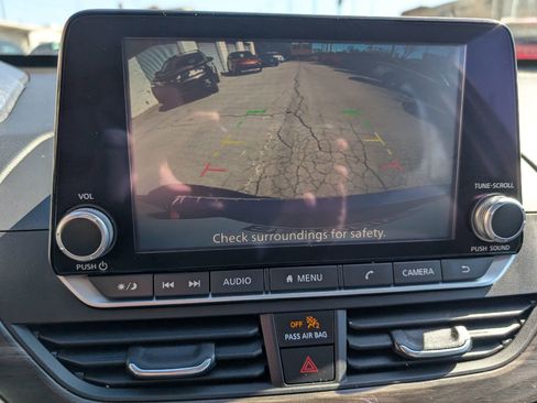 Used 2023 Nissan Altima 2.5 SV image 23