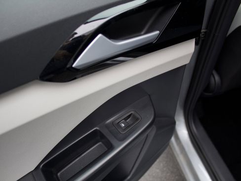 New 2025 Volkswagen Taos S image 24