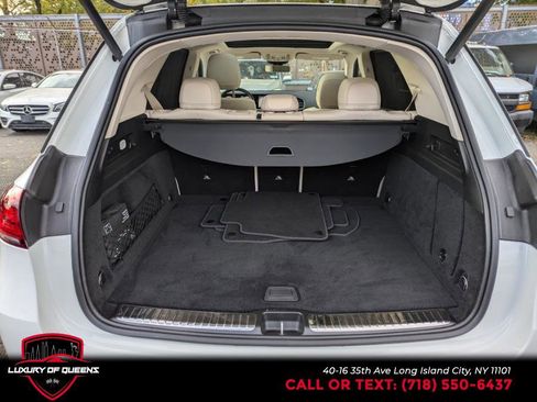 Used 2021 Mercedes-Benz GLE 350 w/ AMG Line Exterior image 17