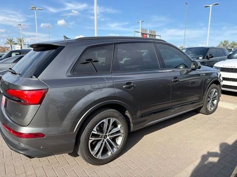 Used 2025 Audi Q7 2.0T Premium Plus AWD/4WD image 8