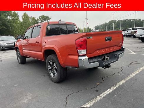Used 2017 Toyota Tacoma SR5 w/ Tow Package RWD image 6