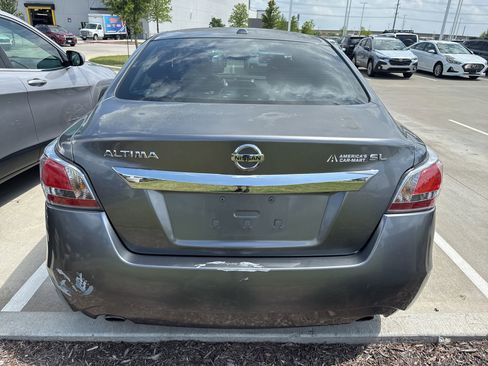 Used 2015 Nissan Altima 2.5 SL w/ Technology Package FWD image 4