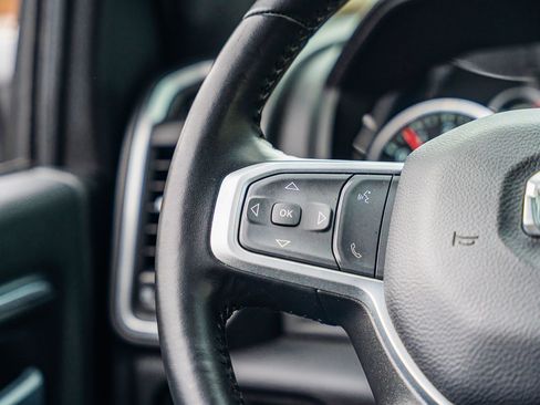 Used 2024 RAM 2500 Big Horn w/ Sport Appearance Package image 24