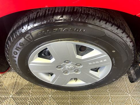 Used 2009 Dodge Avenger SXT image 19