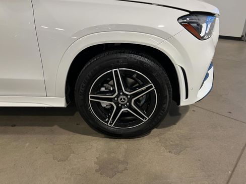 Used 2022 Mercedes-Benz GLE 350 4MATIC w/ AMG Line Exterior image 45
